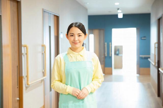 住宅型有料老人ホームの介護職員【夜勤専従】【パート】募集！