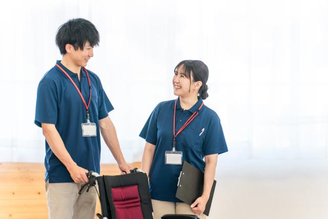 介護職の早番・遅番って何をする？