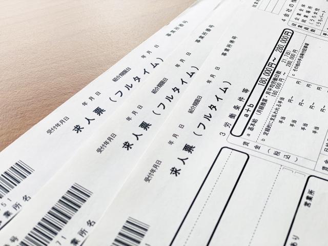 介護職の夜勤手当はいくら？転職時に確認したい給与条件